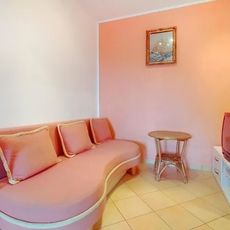 7879d Apartment