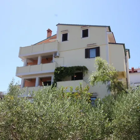 7879d * Mali Losinj
